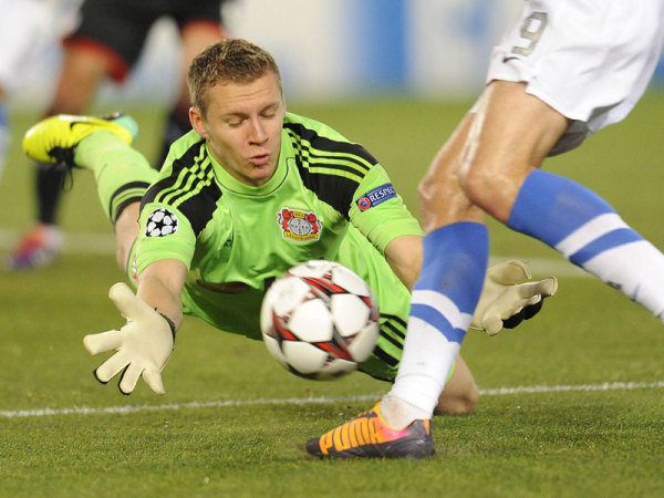 后腰回撤不 后腰回撤不